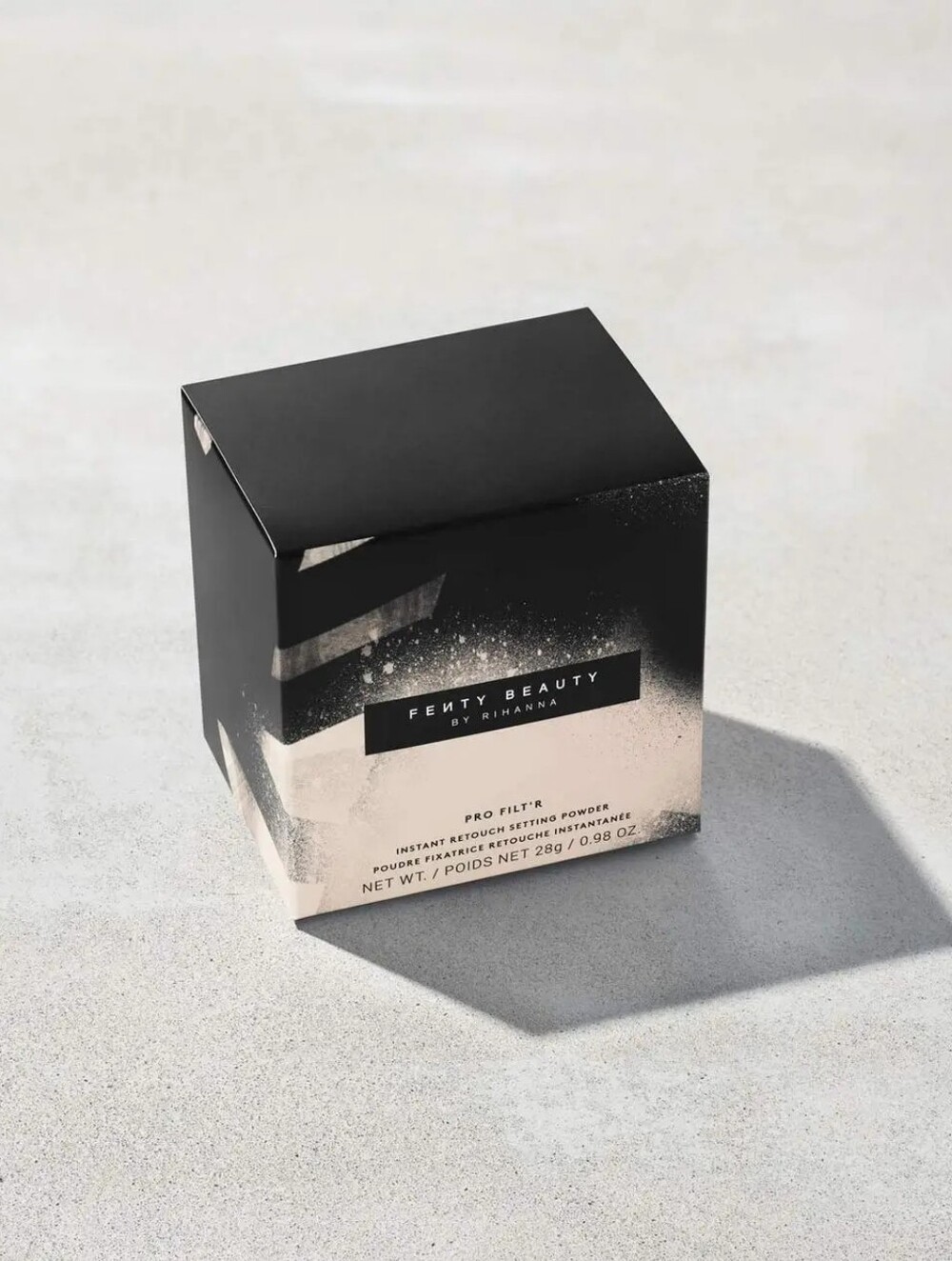 Fenty Beauty Box in Black and Beige Lavander Funished Press Powder 28g Nwt